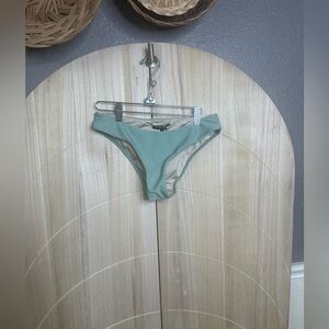Kendall & Kylie green bikini bottom size small